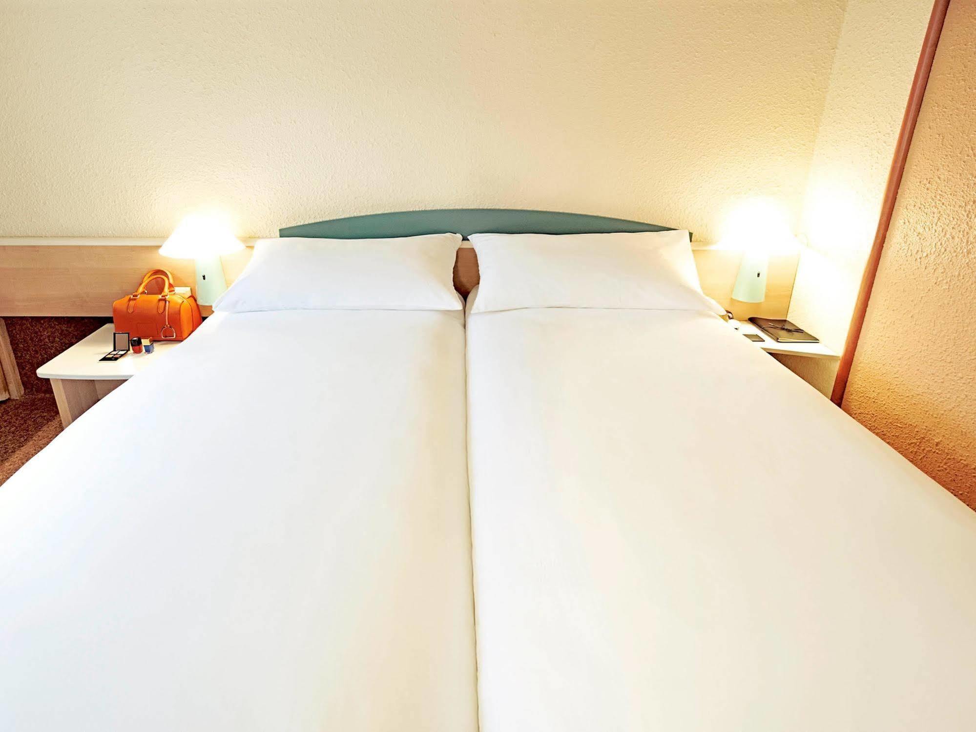 Ibis Archamps Porte De Geneve Dış mekan fotoğraf